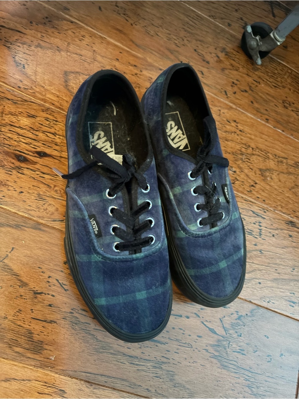 Vans Women’s Blue and Green Plaid Low-Top Sneakers